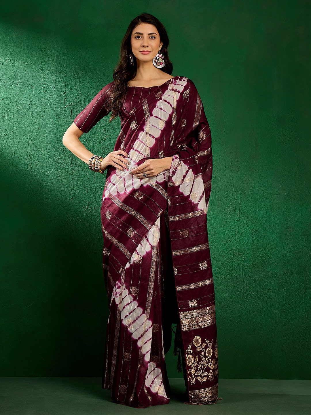 

MAHALASA Tie & Dye Striped Zari Woven Ethnic Motifs Kanjeevaram Saree, Purple