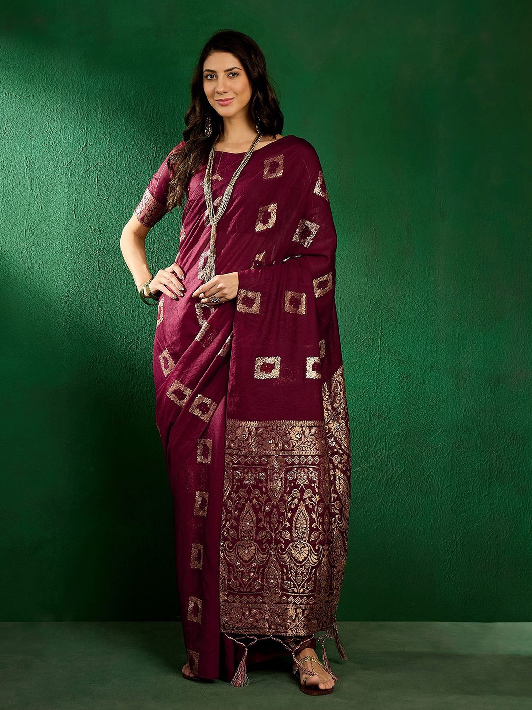 

MAHALASA Ethnic Motif Zari Woven Kanjeevaram Saree, Magenta