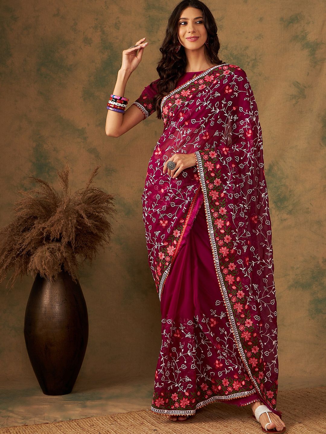 

MAHALASA Ethnic Motifs Embroidered Saree, Purple