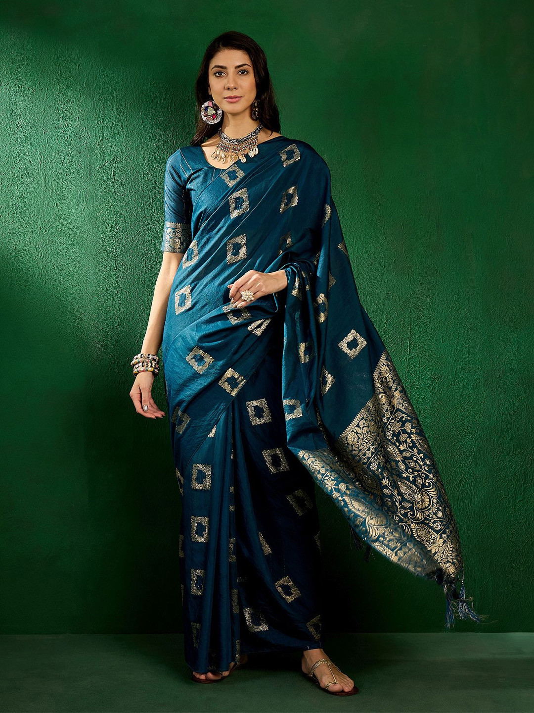 

MAHALASA Geometric Zari Woven Kanjeevaram Saree, Turquoise blue