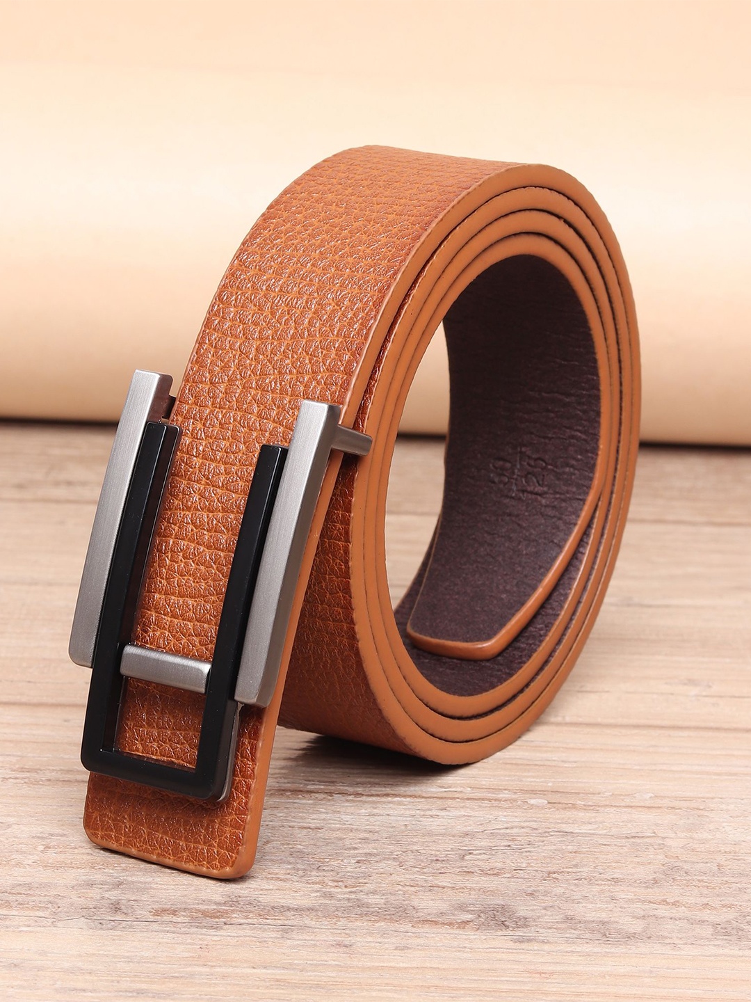 

INVICTUS Men Textured Formal Belt, Tan