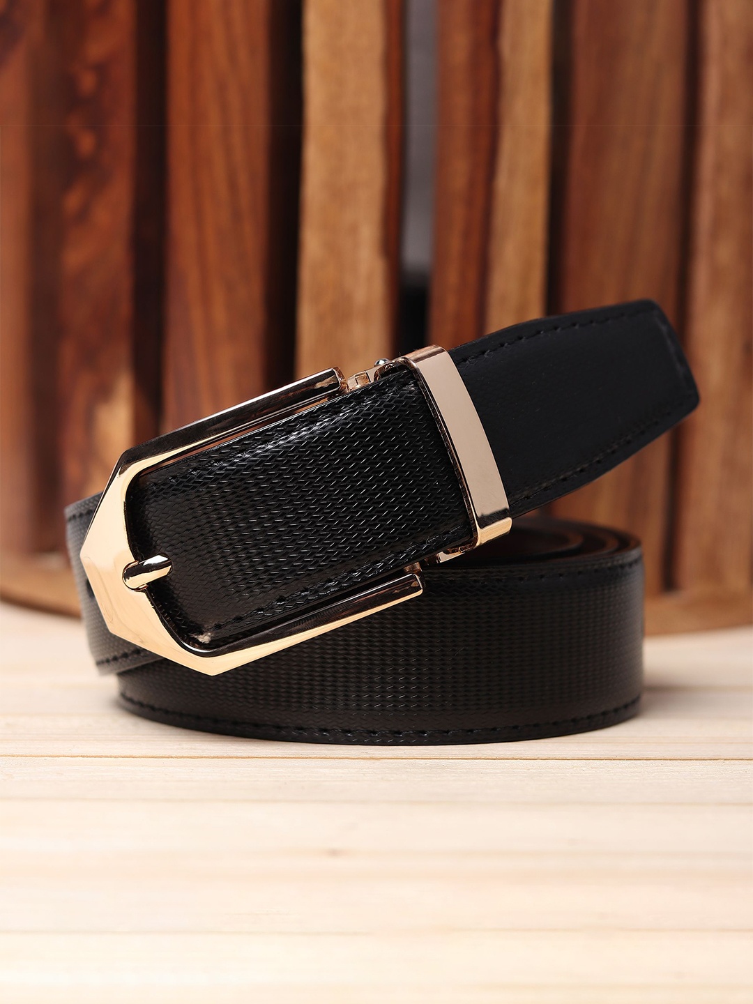 

INVICTUS Men Textured Tang Closure Belt, Black