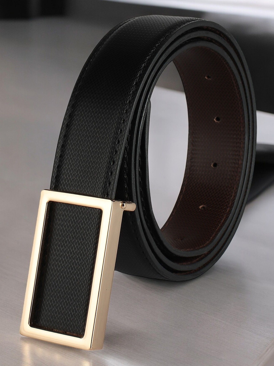 

INVICTUS Men Textured Formal Belt, Black