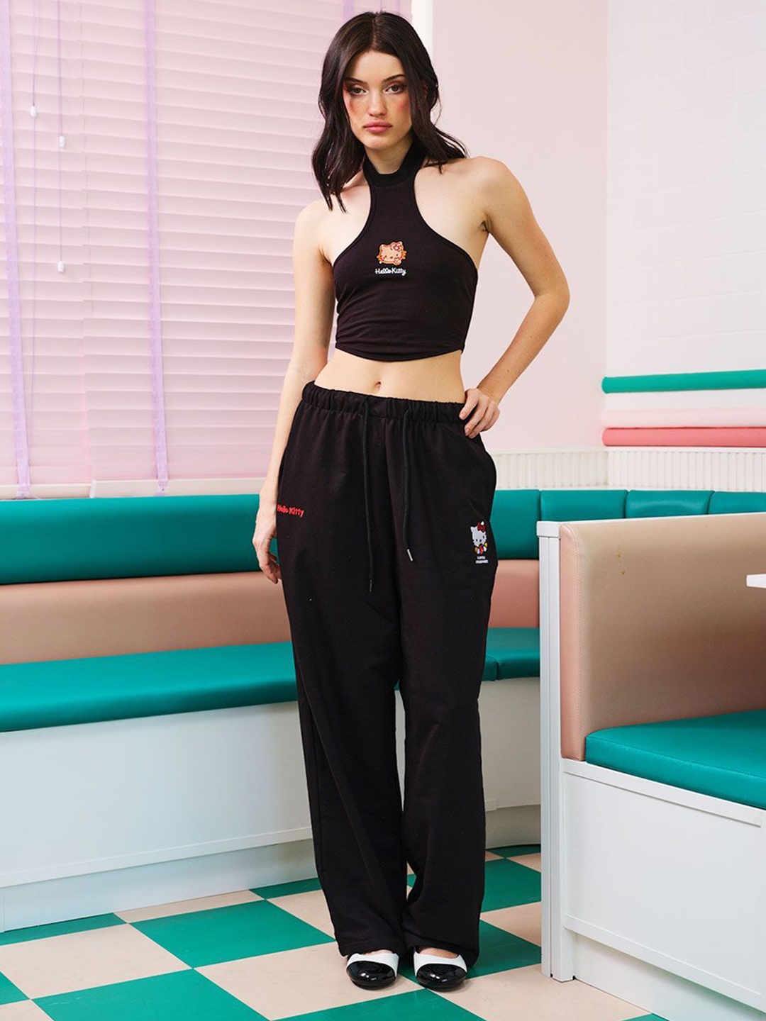 

Bonkers Corner Women Regular Fit Side Pockets Joggers Track Pants, Black