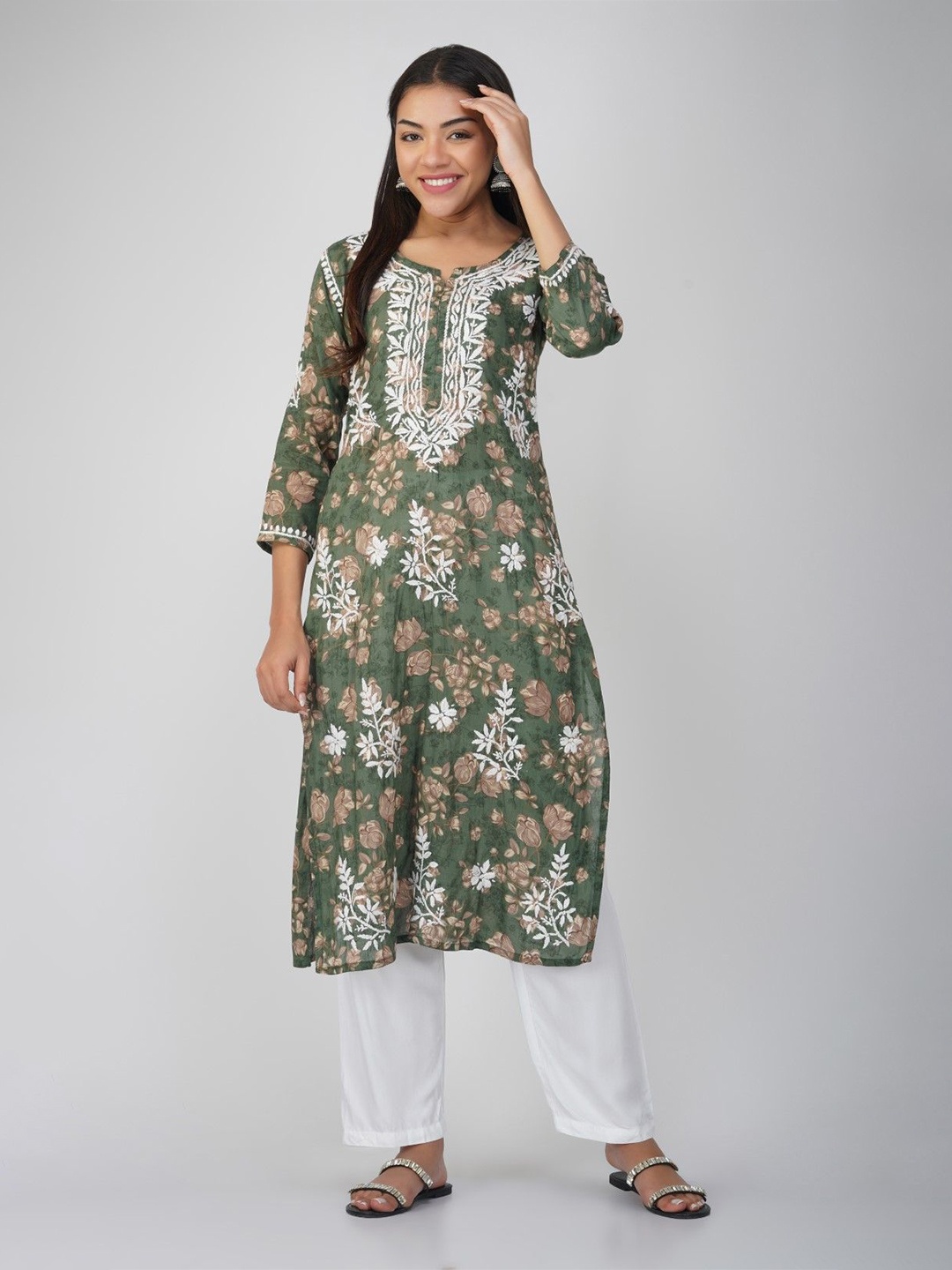 

THE VASILIKI Embroidered Pure Cotton Chikankari Kurta, Green