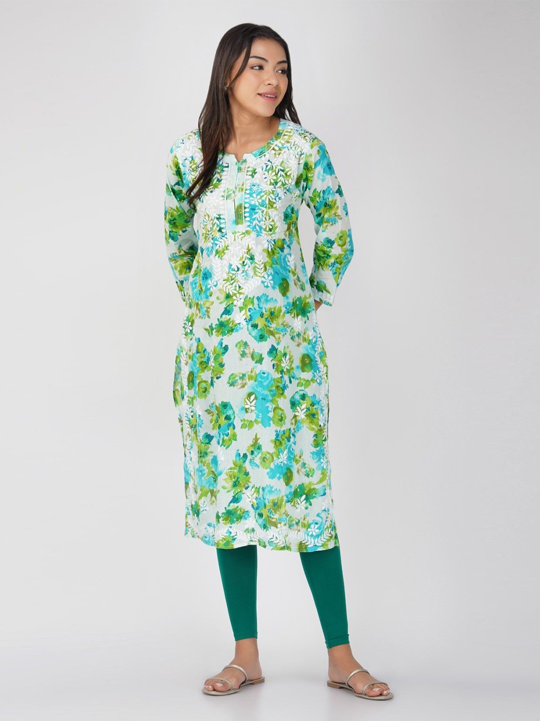 

THE VASILIKI Floral Embroidered Chikankari Pure Cotton Kurta, White