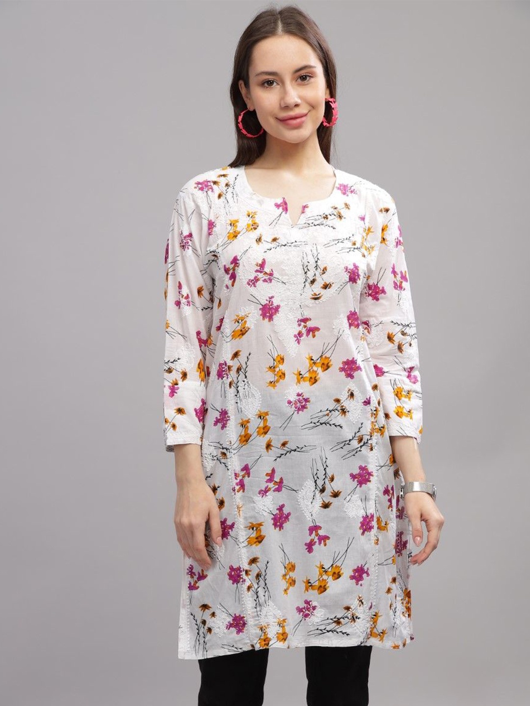 

THE VASILIKI Floral Embroidered Pure Cotton Kurti, White