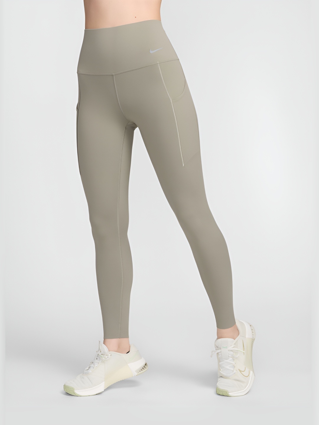 

Nike Universal Women's Medium-Support High-Waisted Tights With Pockets, Green