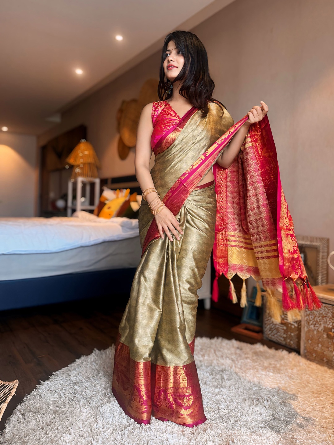 

KALINI Woven Design Zari Saree, Cream