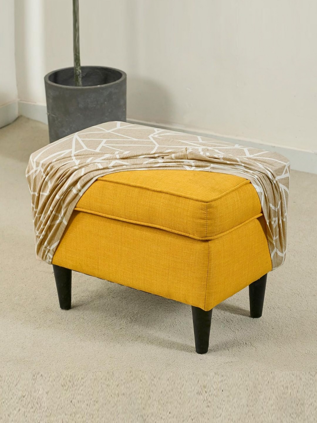 

HOKIPO Beige & White Printed Fitted Ottoman Slipcover