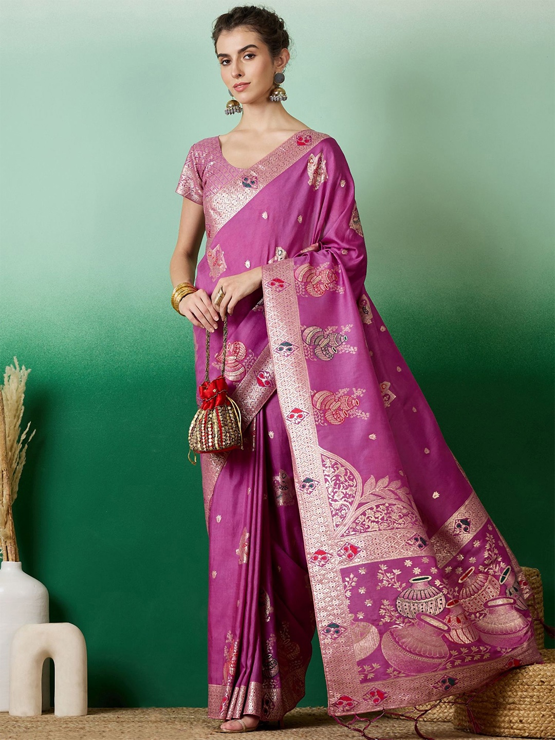 

MAHALASA Ethnic Motif Zari Woven Kanjeevaram Saree, Purple
