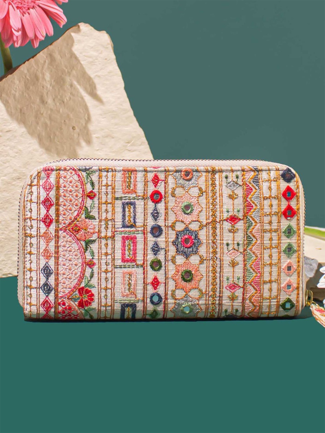 

AMYRA Women Woven Design Floral Embroidered Zip Closure Wallet, White
