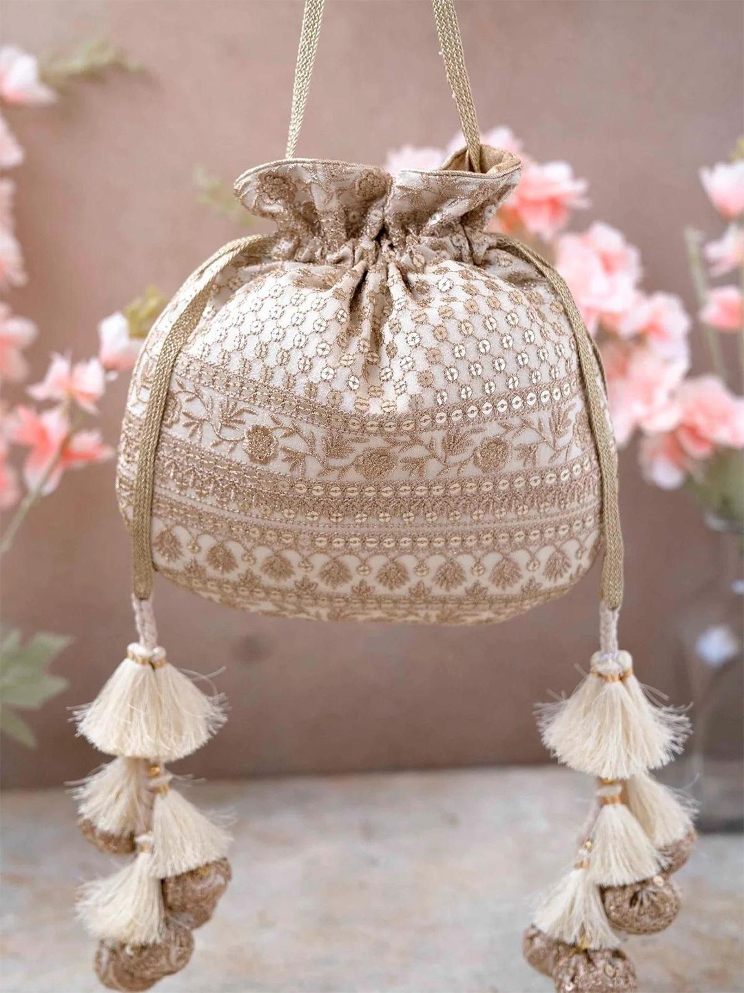 

AMYRA Embellished Bucket Handheld Bag, Off white