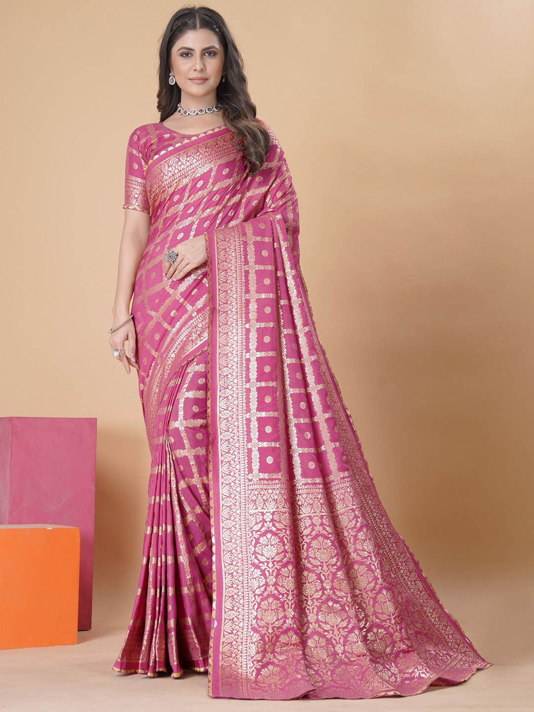 

SHRI MAHAVEER RAJASTHANI SAREE Ethnic Motifs Zari Banarasi Saree, Peach