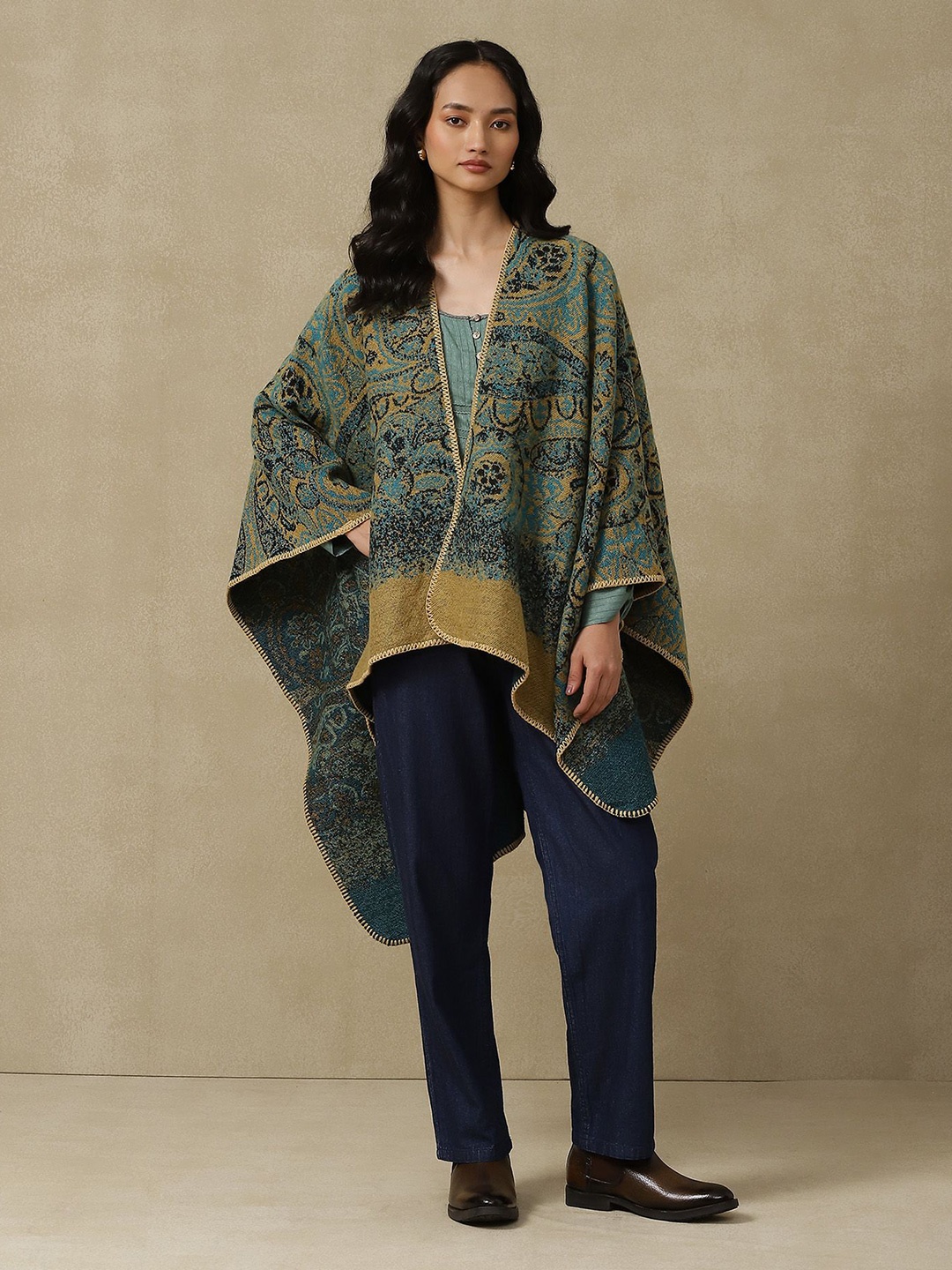

aarke Ritu Kumar Women Ethnic Printed V-Neck Long Sleeves Shrug, Green