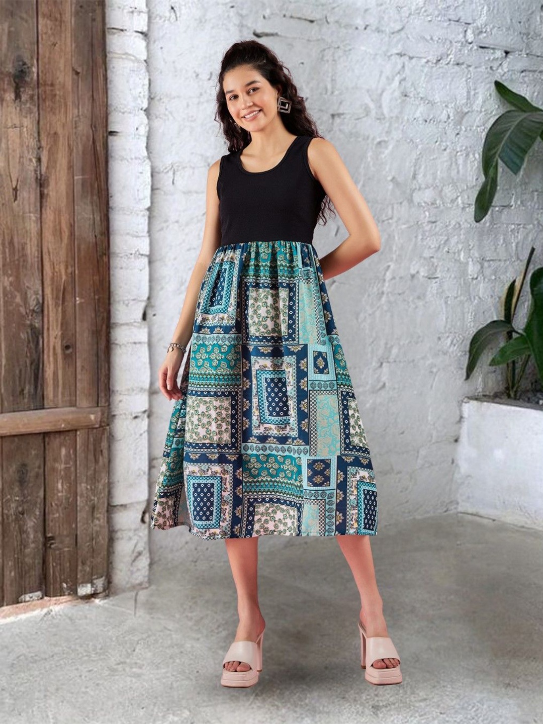 

DressBerry Printed Round Neck Fit & Flare Midi Dress, Green