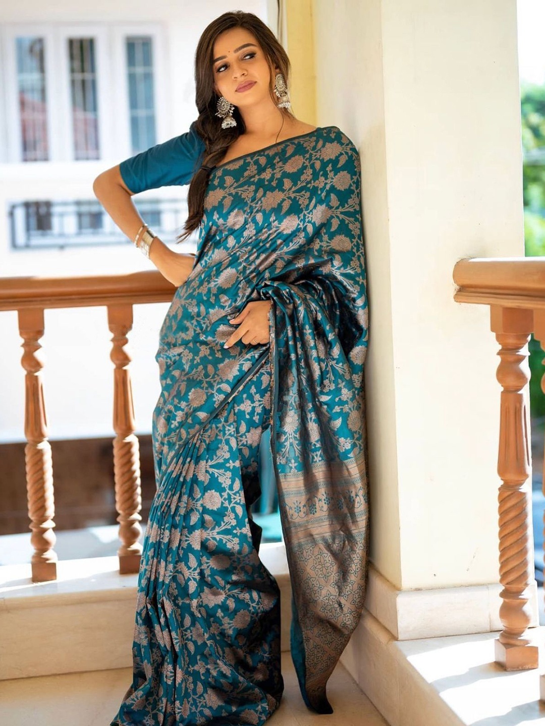 

revika Ethnic Motifs Zari Pure Silk Kanjeevaram Saree, Green