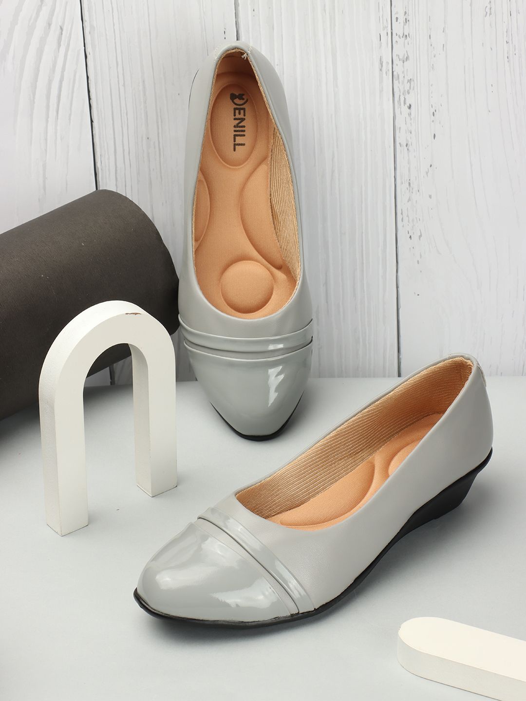 

Denill Women Round Toe Ballerinas, Grey