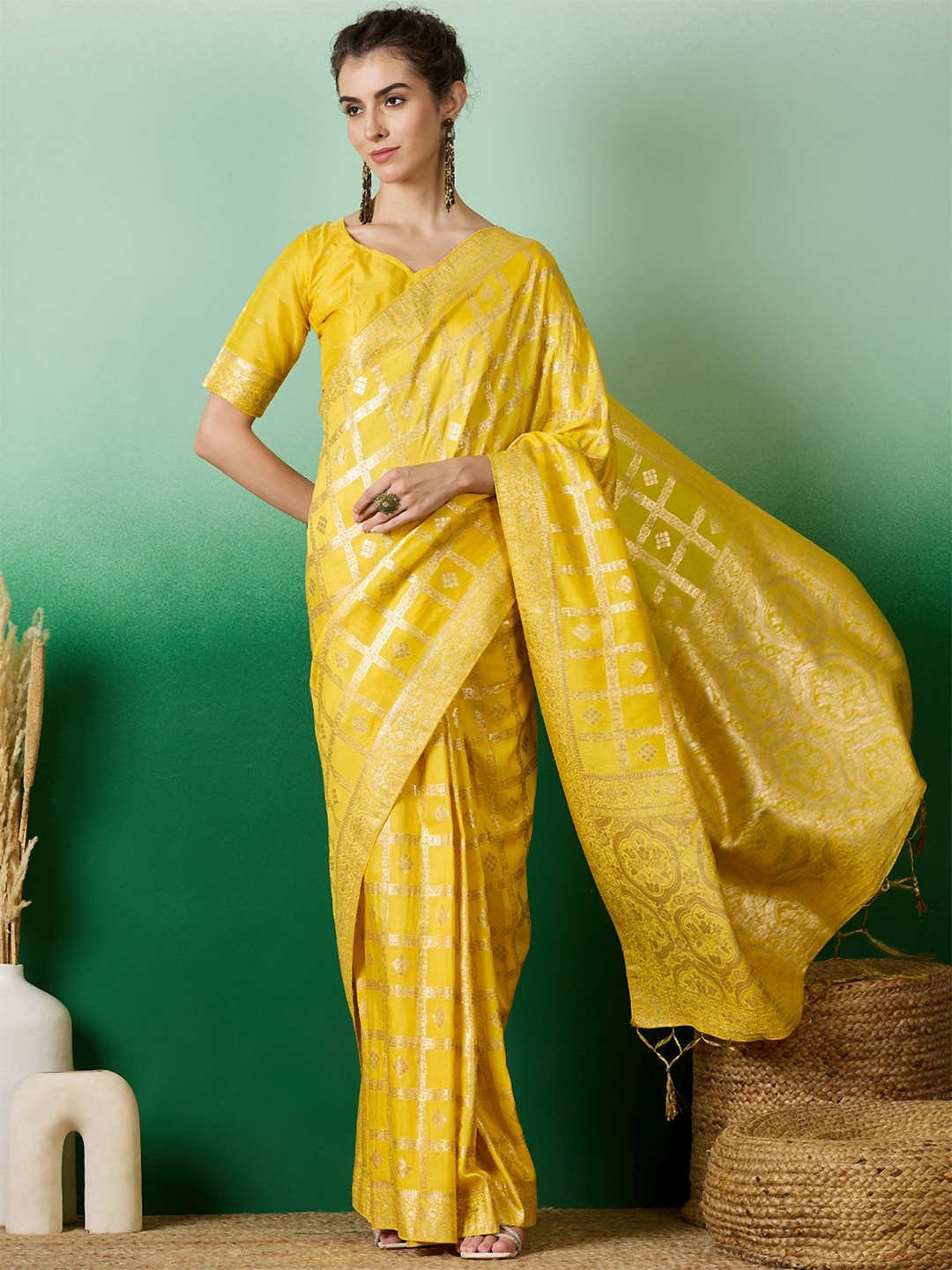 

MAHALASA Checked Zari Woven Kanjeevaram Saree, Yellow