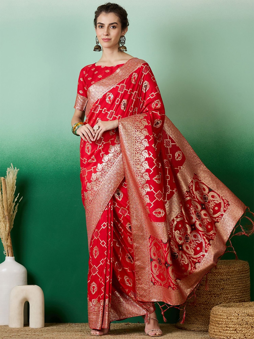 

MAHALASA Ethnic Motif Zari Woven Kanjeevaram Saree, Red