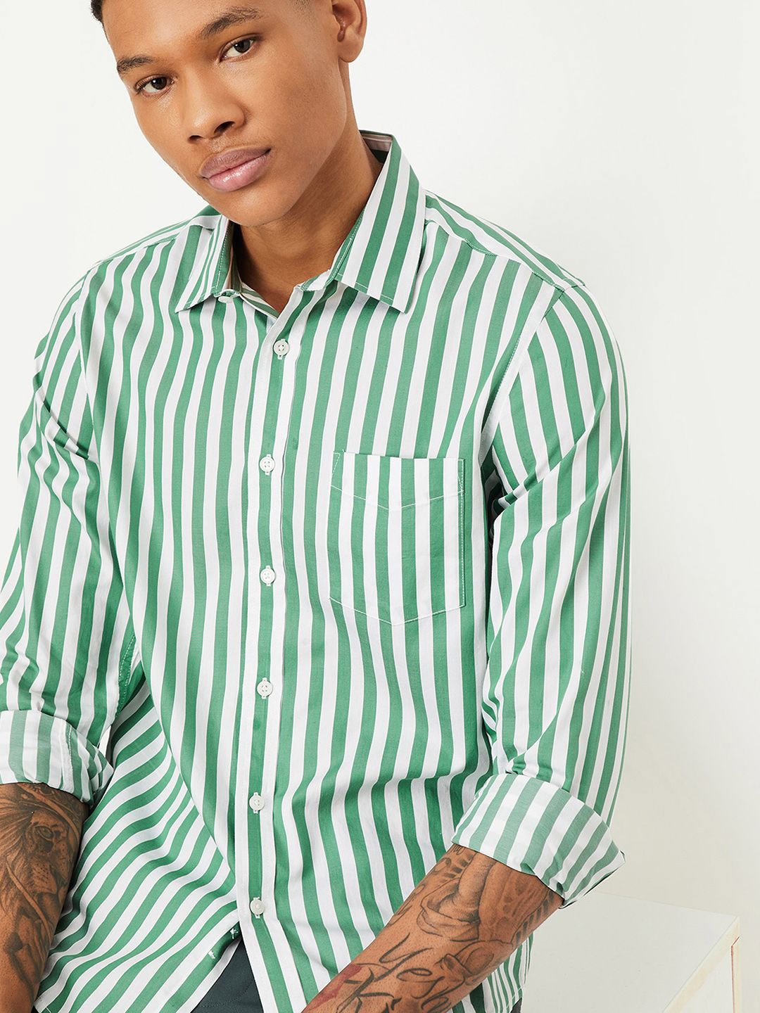 

max Men Opaque Striped Casual Shirt, Green