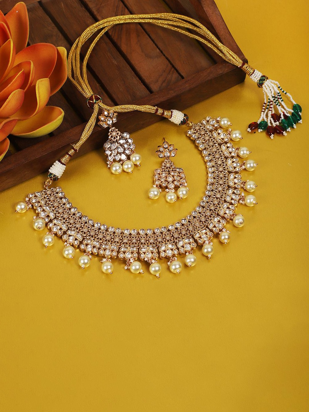 

AURAA TRENDS 22KT Gold-Plated Kundan Stone-Studded Jewellery Set
