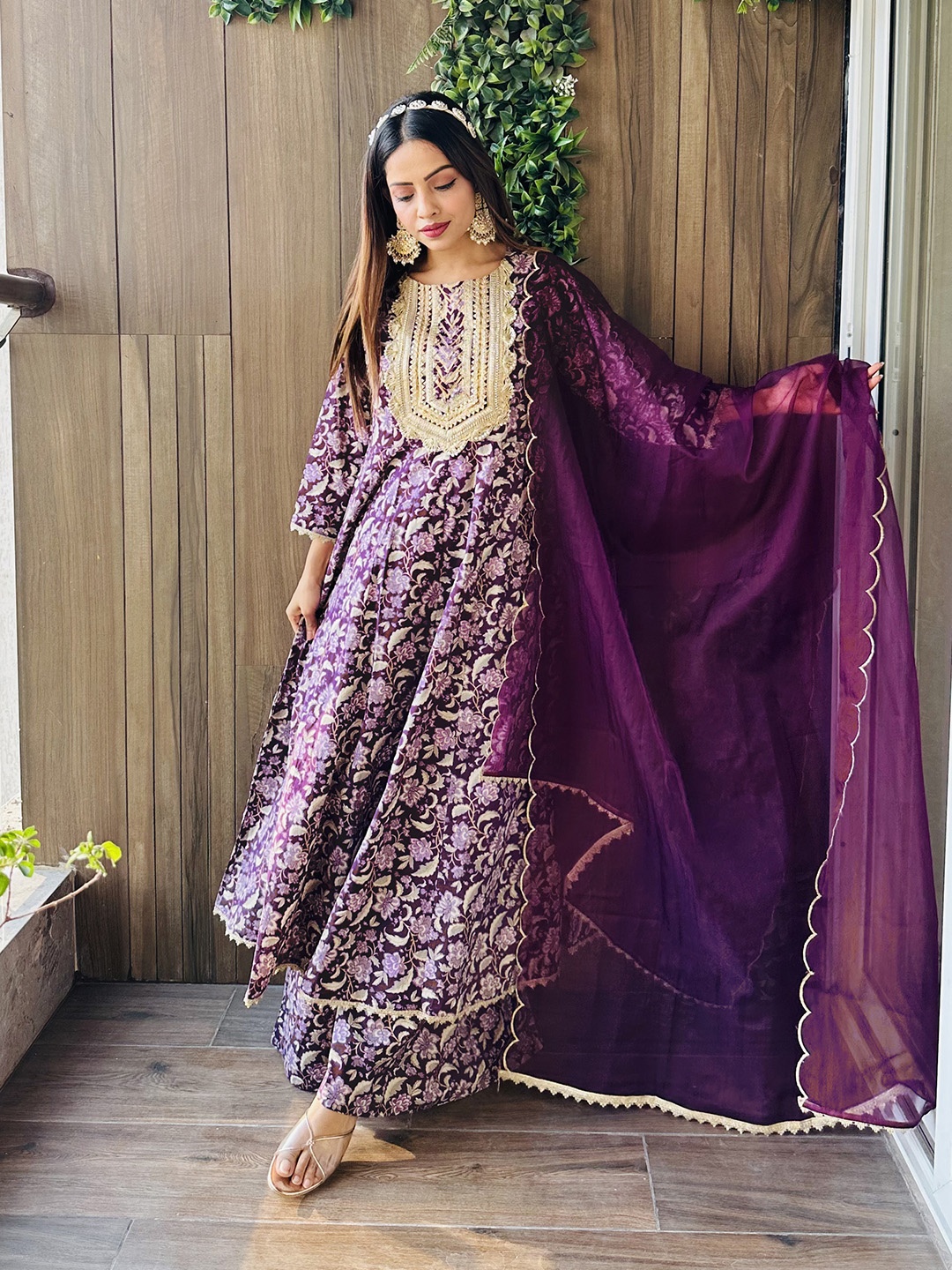 

Janasya Floral Printed Gotta Patti Pure Cotton Anarkali Kurta With Palazzos & Dupatta, Violet