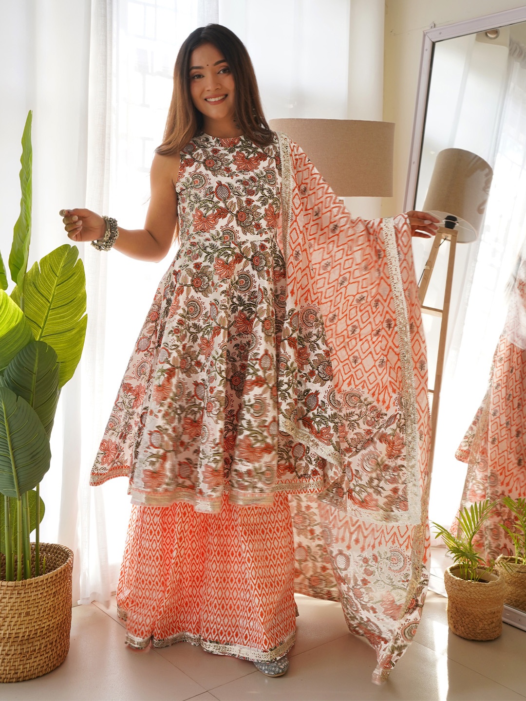 

Janasya Floral Printed Pure Cotton Sleeveless Anarkali Kurta With Sharara & Dupatta, White