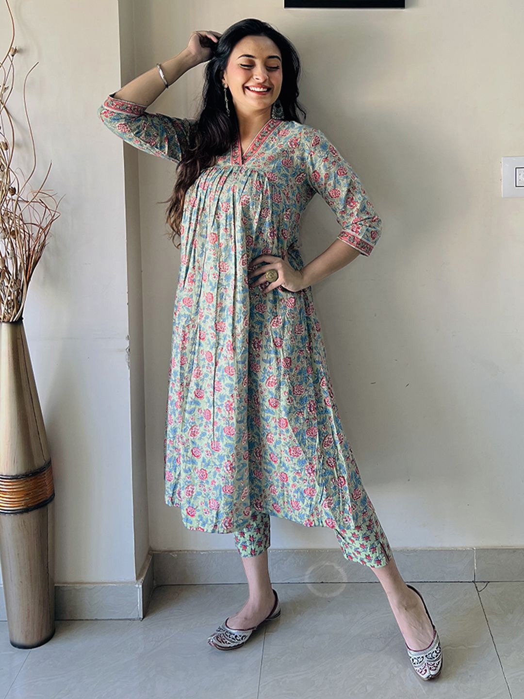 

Janasya Floral Printed V-Neck Pleated Pure Cotton A-Line Kurta With Trousers, Sea green