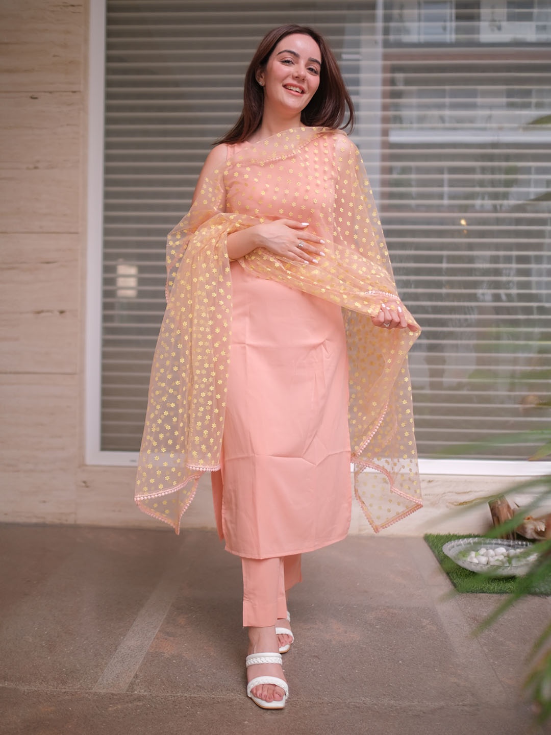 

Janasya Round Neck Straight Kurta with Trousers & Dupatta, Peach