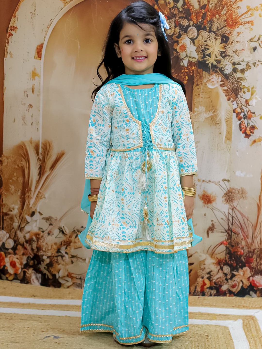 

KID1 Girls Floral Printed Empire Gotta Patti Pure Cotton Kurta with Sharara & With Dupatta, Green