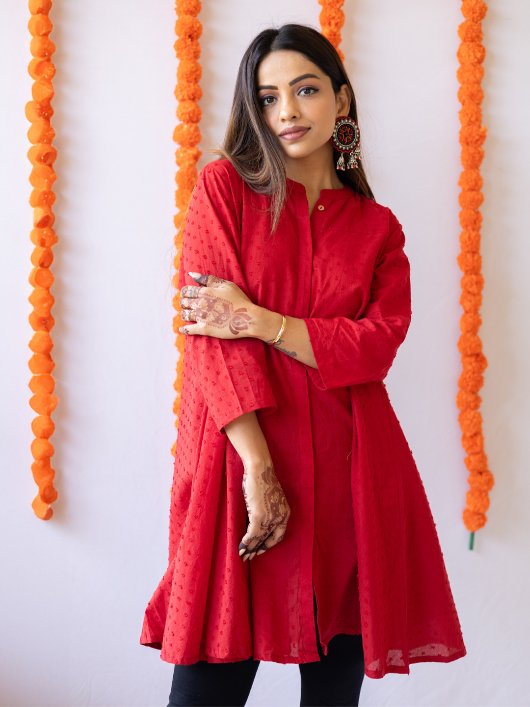 

Janasya Mandarin Collar Solid Tunic, Maroon