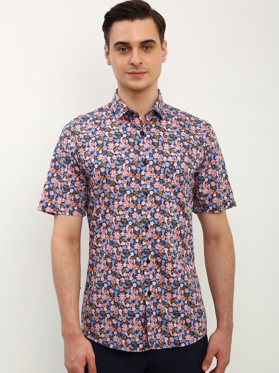 

Allen Solly Men Spread Collar Floral Printed Floral Print Cotton Slim Fit Casual Shirt, Navy blue