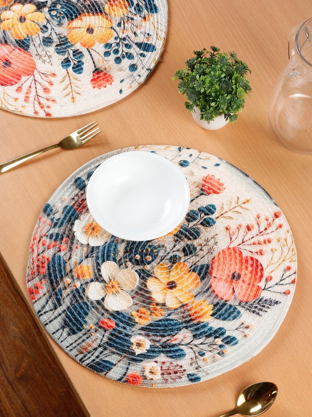 

SOKNACK 2Pcs White & Blue Printed Pure Cotton Round Table Placemats