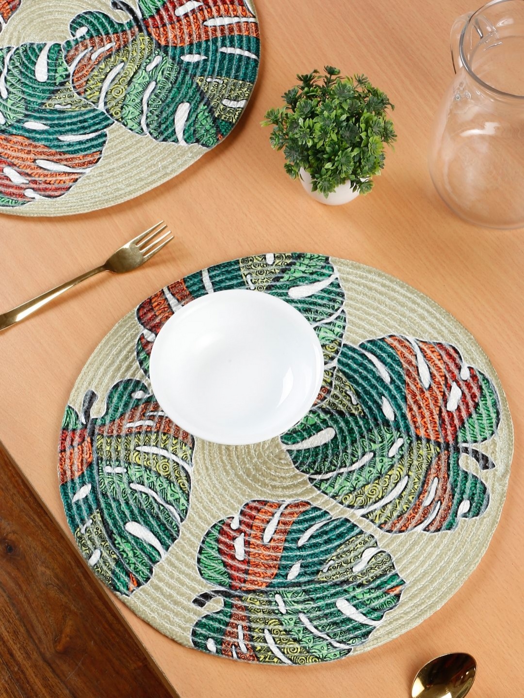 

SOKNACK Beige & Green 2 Pieces Printed Cotton Round Table Placemats