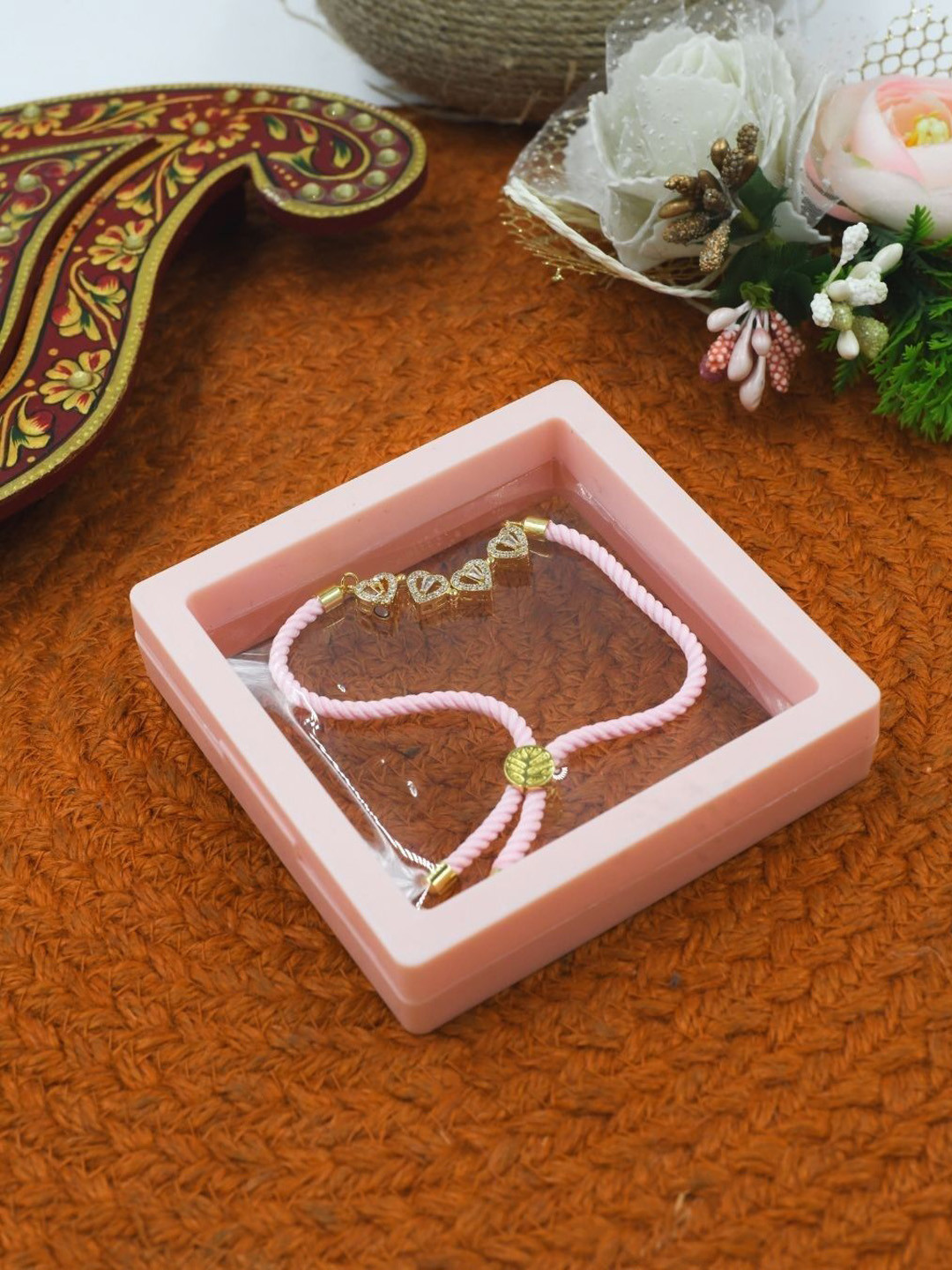 

ISHKAARA Thread Rakhi, Pink