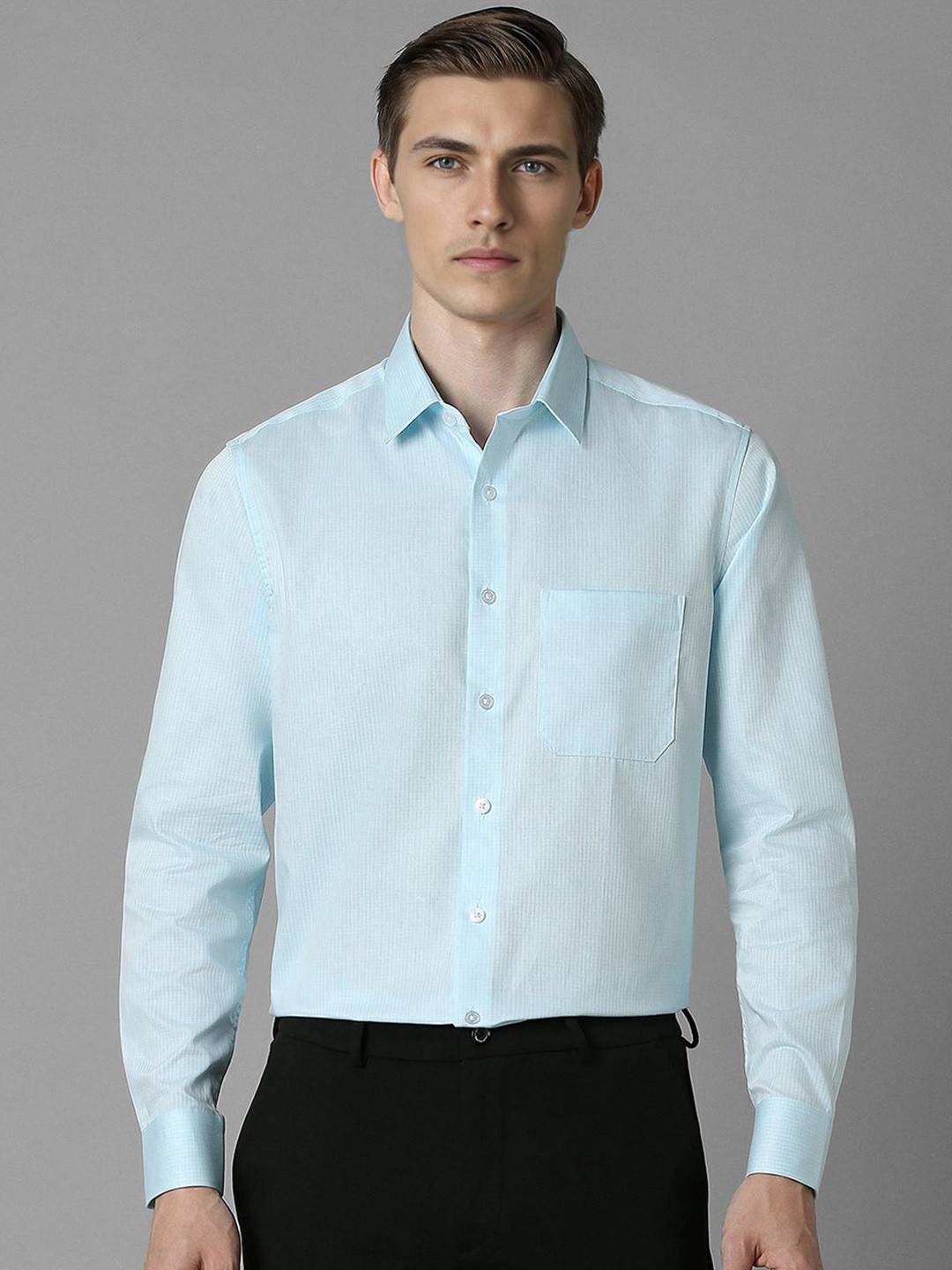 

Louis Philippe Men Spread Collar Vertical Stripes Striped Cotton Slim Fit Formal Shirt, Blue