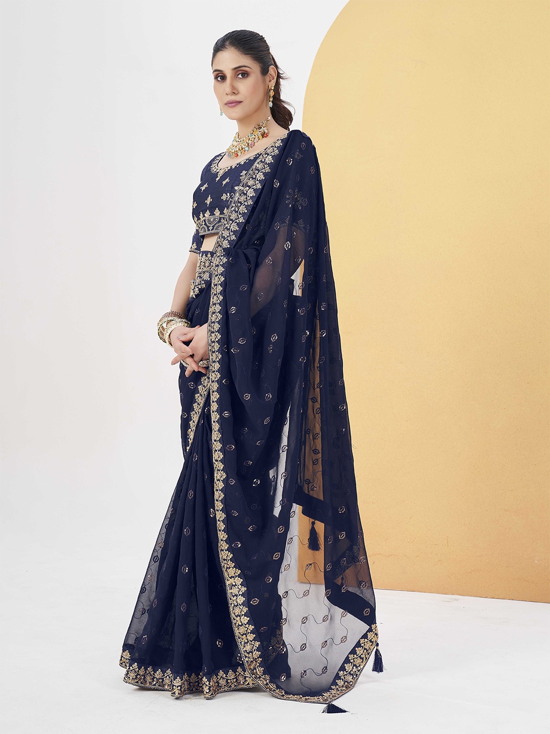 

Ethnielle Ethnic Motif Embellished Sequinned Saree, Navy blue