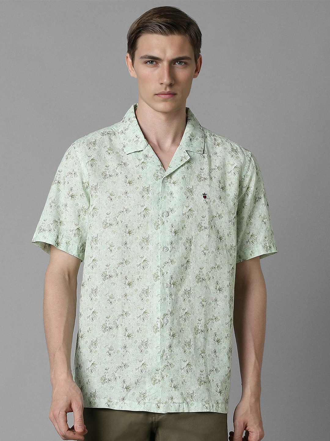 

Louis Philippe Sport Men Slim Fit Floral Opaque Printed Casual Shirt, Green