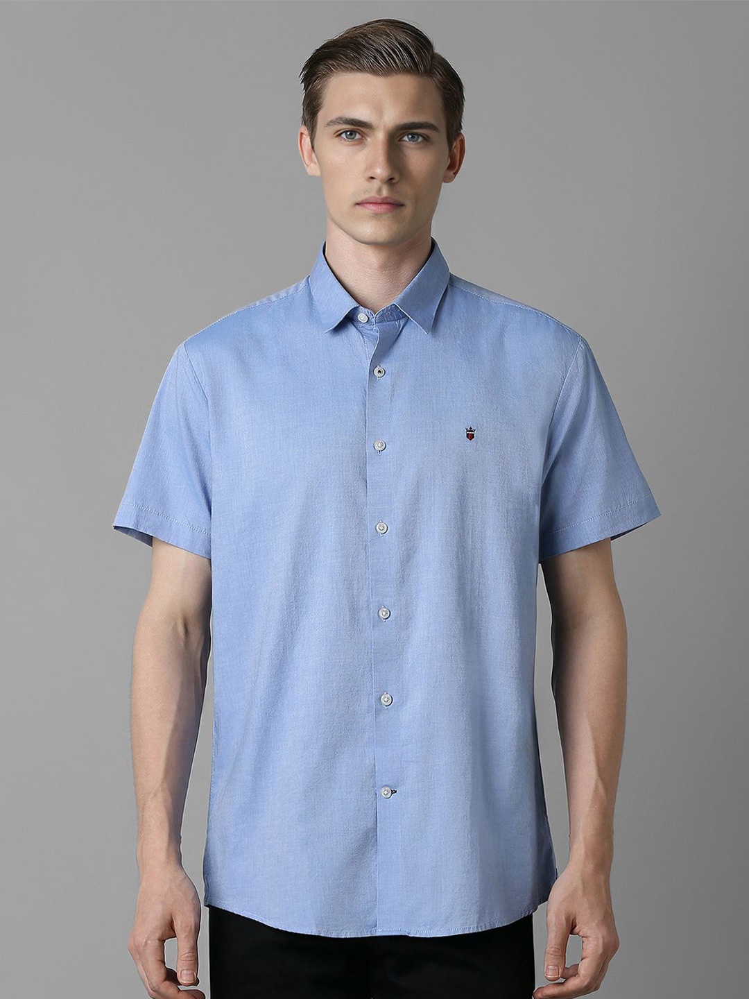 

Louis Philippe Sport Men Slim Fit Opaque Casual Shirt, Blue
