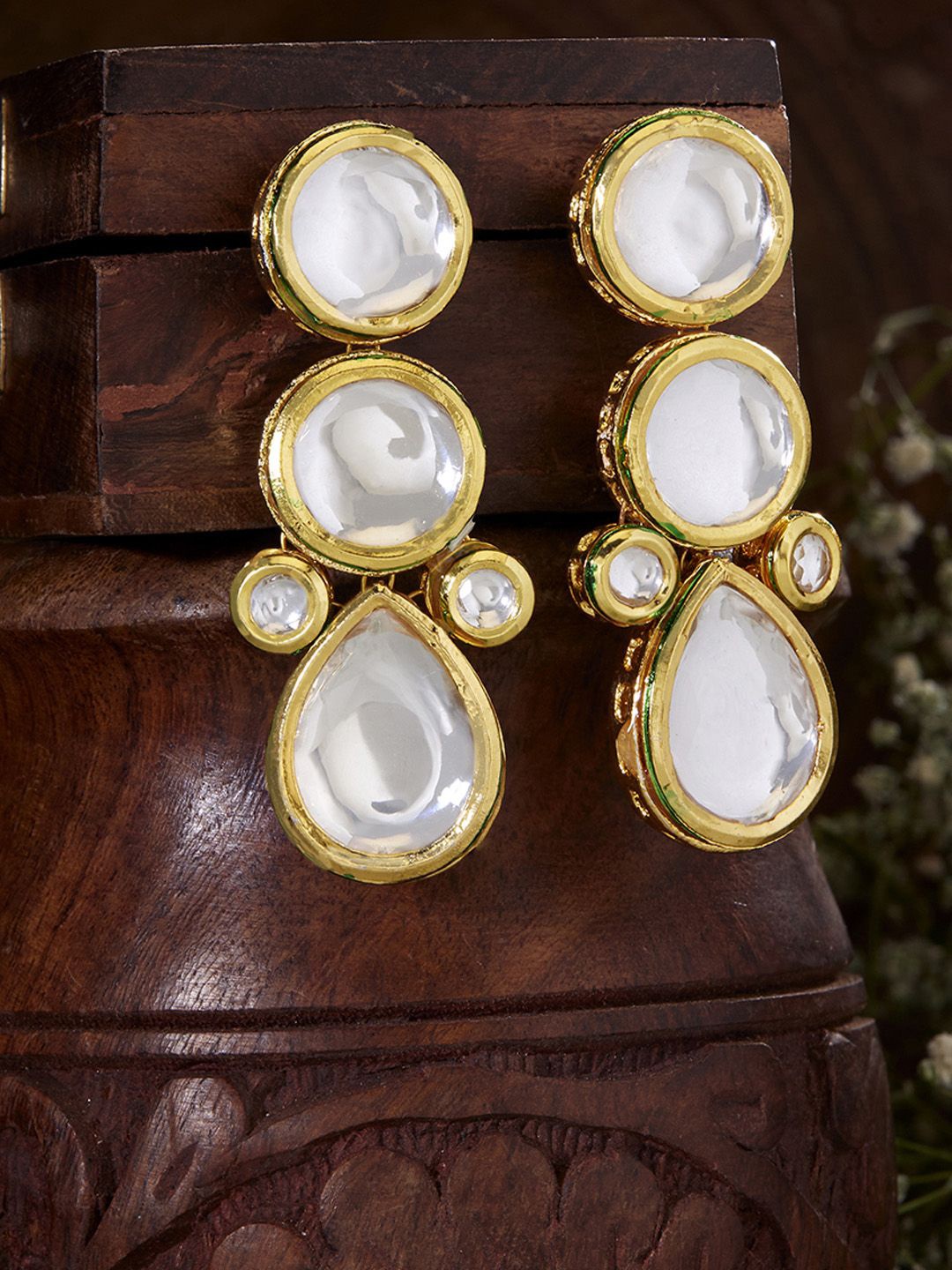 

Priyaasi Gold-Plated Kundan-Studded Contemporary Drop Earrings