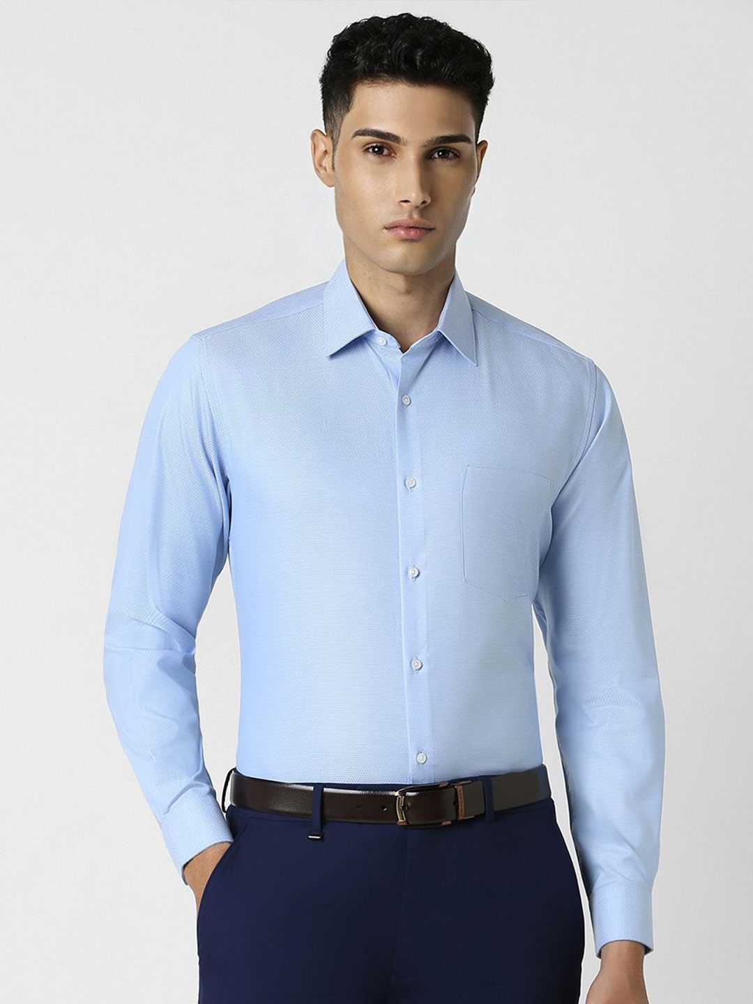 

Van Heusen Men Spread Collar Micro Ditsy Printed Cotton Party Shirt, Blue