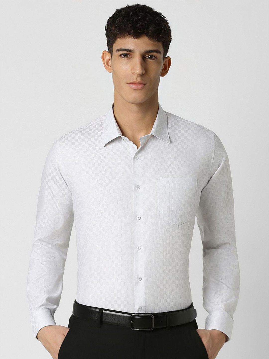 

Van Heusen Men Spread Collar Textured Solid Cotton Slim Fit Formal Shirt, White