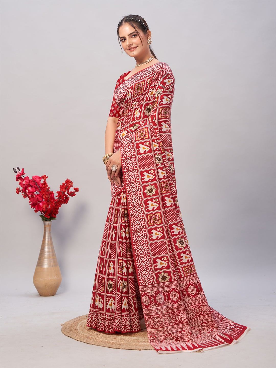 

KALINI Ajrak Print Pure Cotton Saree, Red