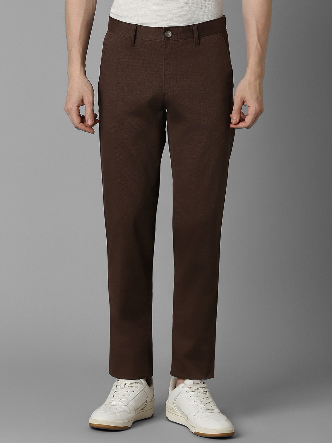 

Louis Philippe Sport Men Solid Mid Rise Cotton Slim Fit Regular Trousers, Brown
