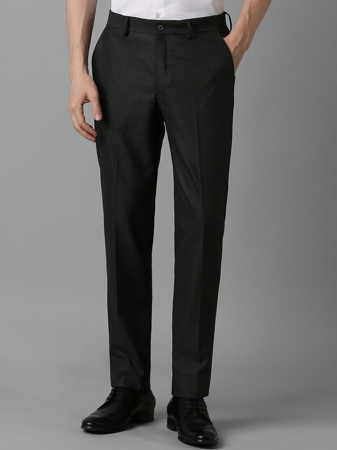 

Louis Philippe Men Slim Fit Formal Trousers, Black