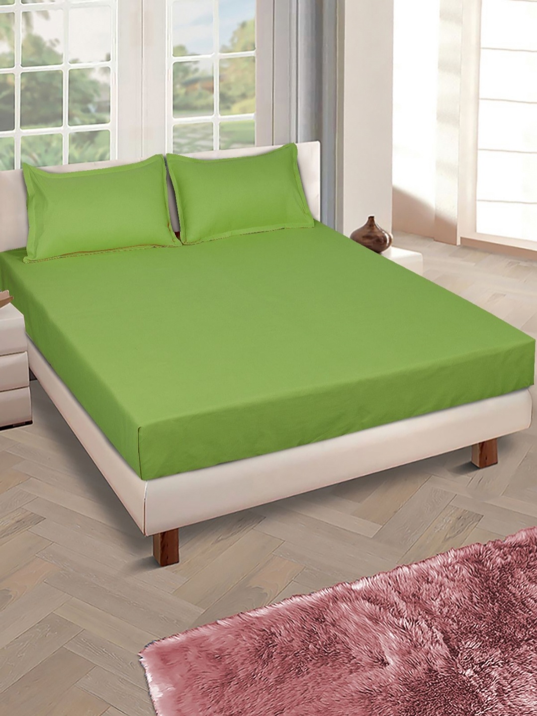 

Myntra Elegant Homes Olive Green 160 TC Microfiber Queen Bedsheet with 2 Pillow Covers