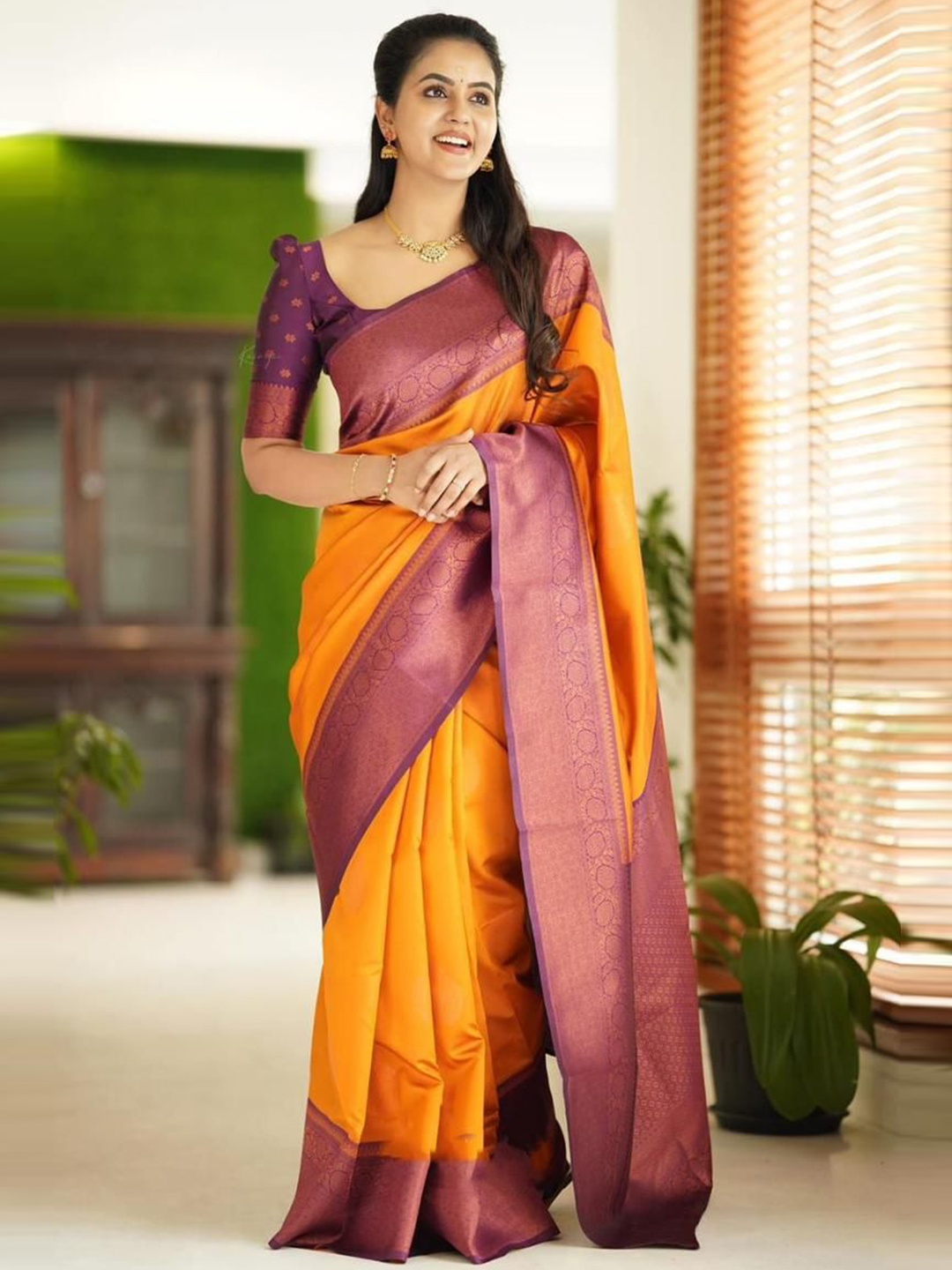 

Visit Wear Woven Design Zari Pure Silk Kanjeevaram Saree, Gold