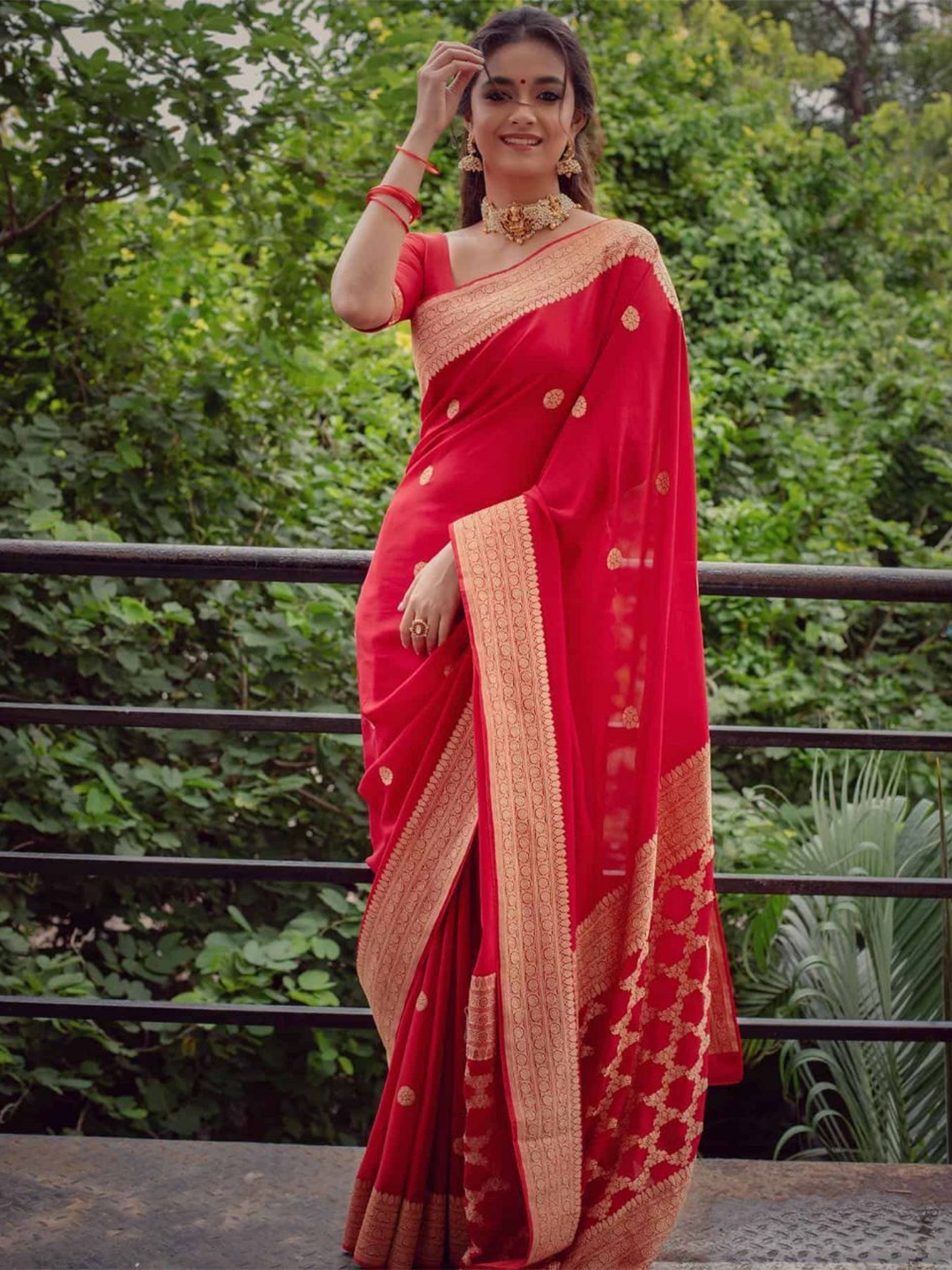 

Visit Wear Zari Woven Pure Silk Kanjeevaram Saree, Red