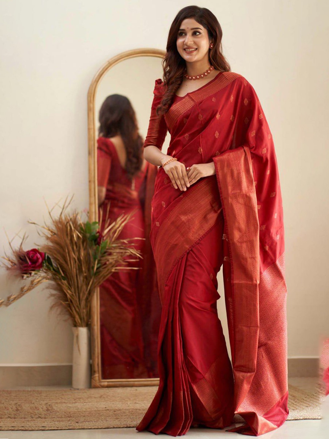 

Visit Wear Woven Design Zari Pure Silk Kanjeevaram Saree, Red